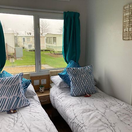 Pet Friendly Holiday Home On Golden Palm Skegness Buitenkant foto
