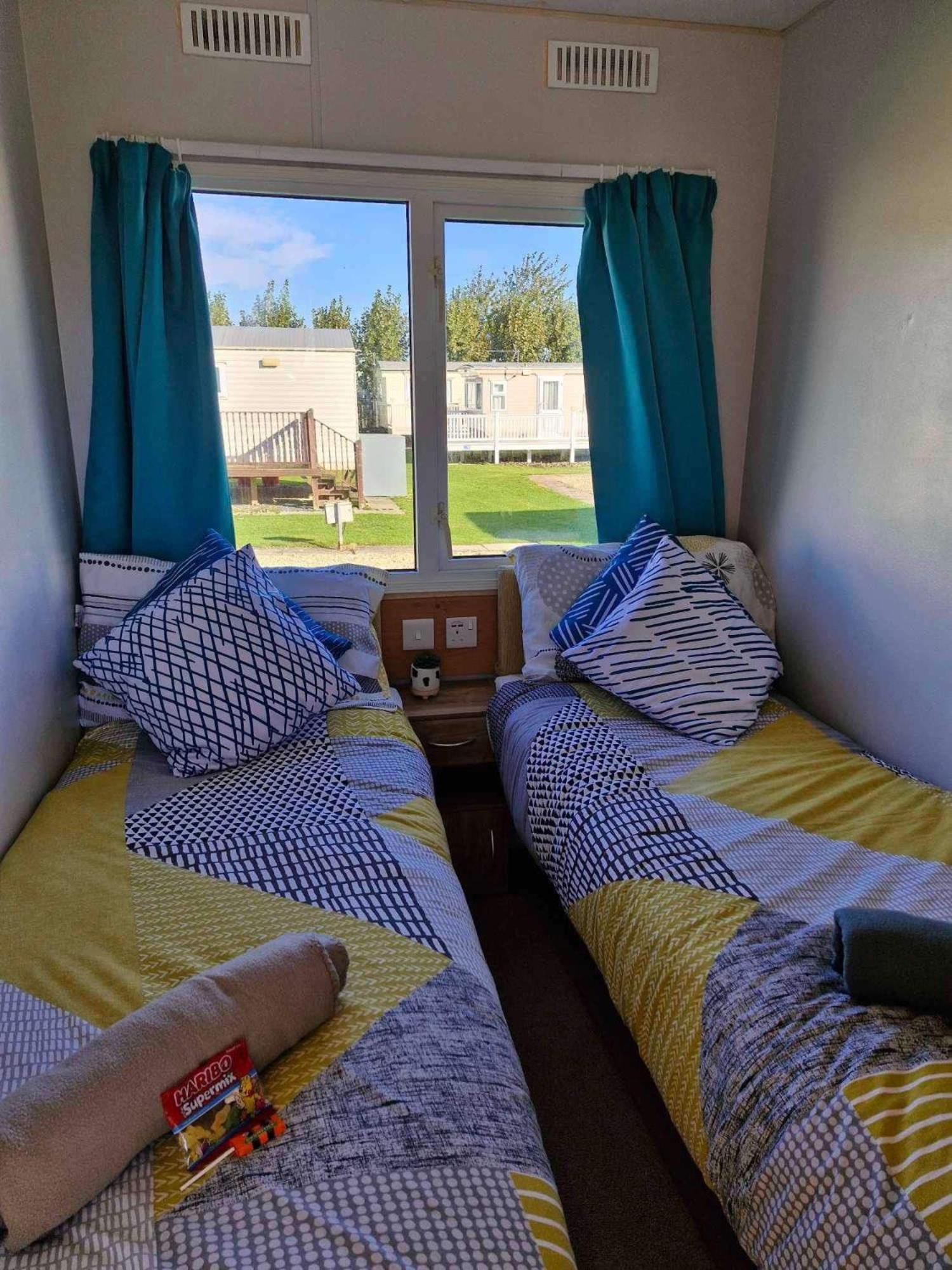 Pet Friendly Holiday Home On Golden Palm Skegness Buitenkant foto